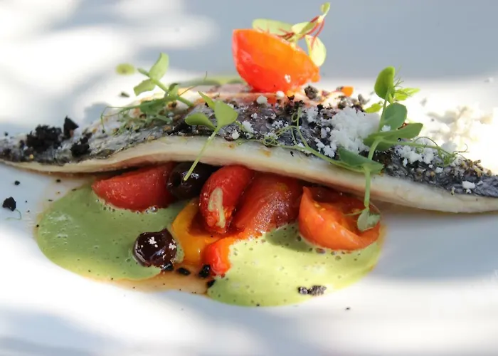 Cosy Floating Boatlodge Athene *